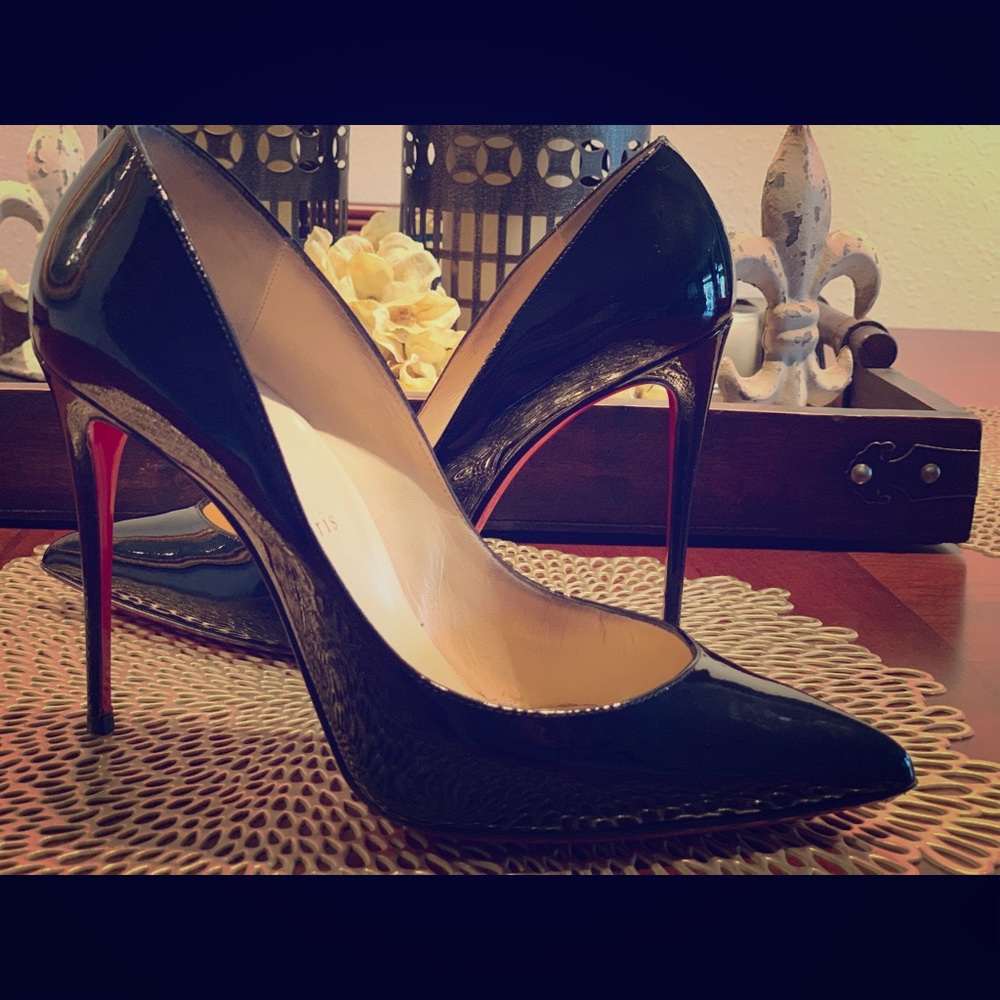 Christian Louboutin ✨Pigalle Follies 100